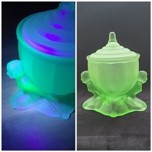 Art Deco Antique Dermay Nude Powder Jar